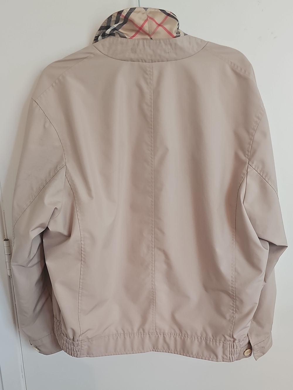 Burberry Beige Trench-Style Jacket with Nova Check Trim - Picture 8 of 8